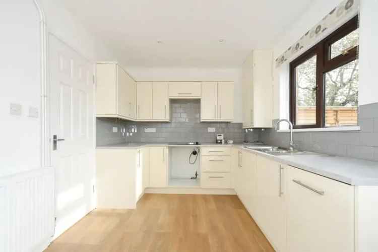 Two Bedroom End-Terraced House in Pewsham Chippenham
