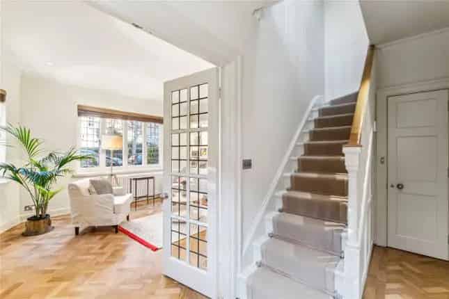 Grade II Listed House near Chelsea Green