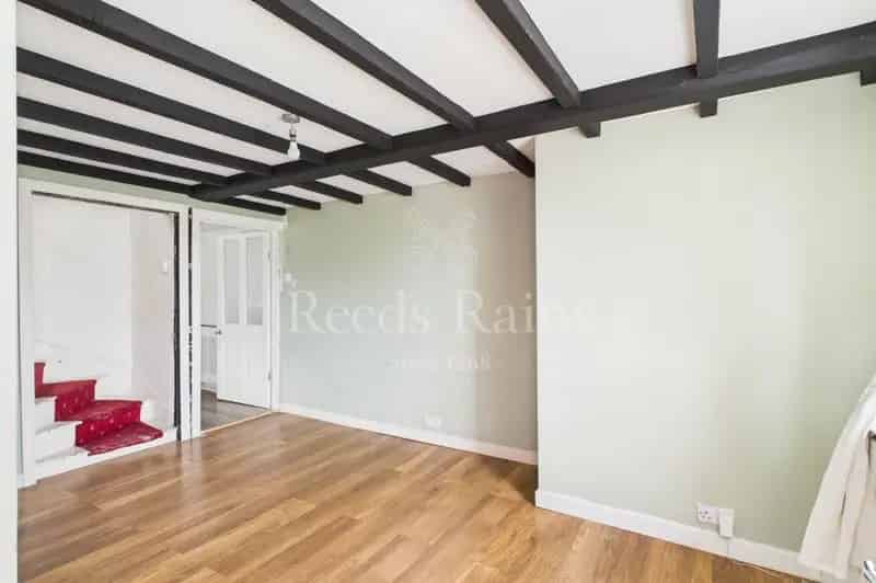 5 Bedroom Detached Manor House For Sale