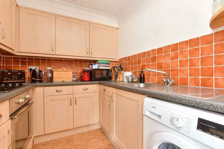 2 Bedroom Flat for Sale in Sutton