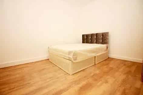 4 Bedroom House in Walthamstow Near Central Station