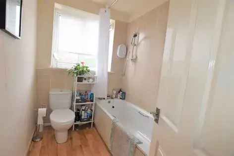 1 Bedroom Apartment Manchester Chorlton Village Off Road Parking