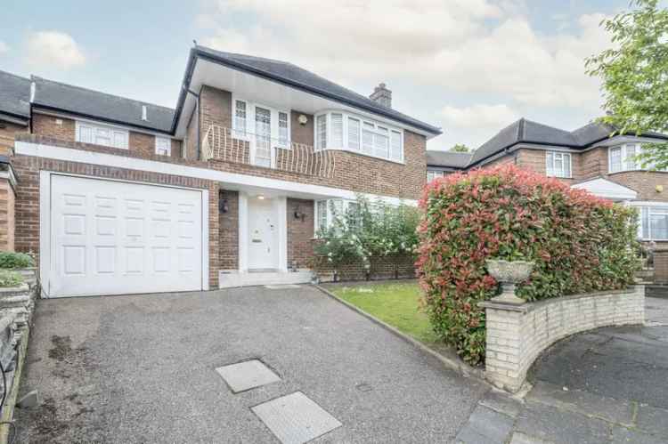 5 Bedroom Detached House for Sale - Central Haymills Location