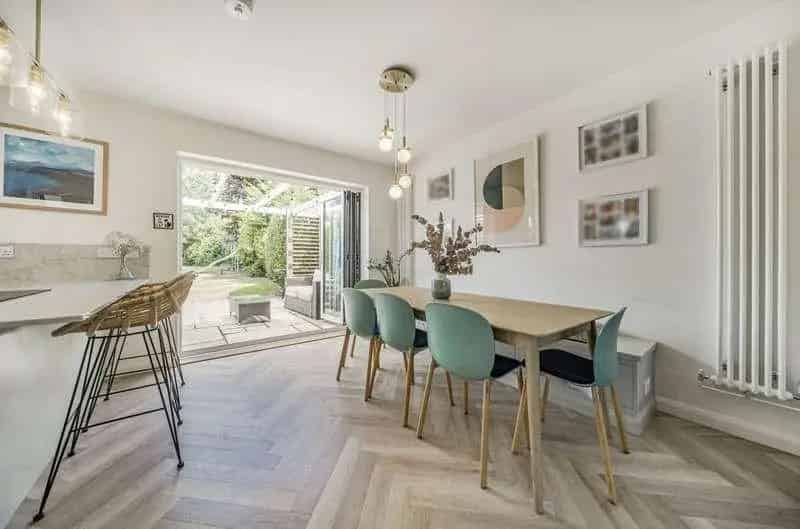 4 Bed Detached House For Sale
