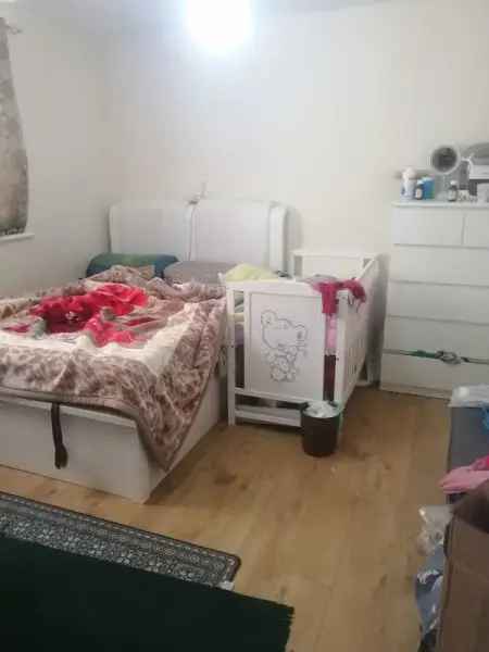 Flat For Rent , London, England