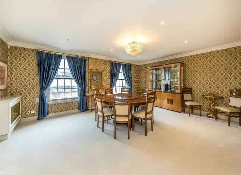 Spacious 3 Bed 3 Bath Mayfair Apartment Near Oxford Street