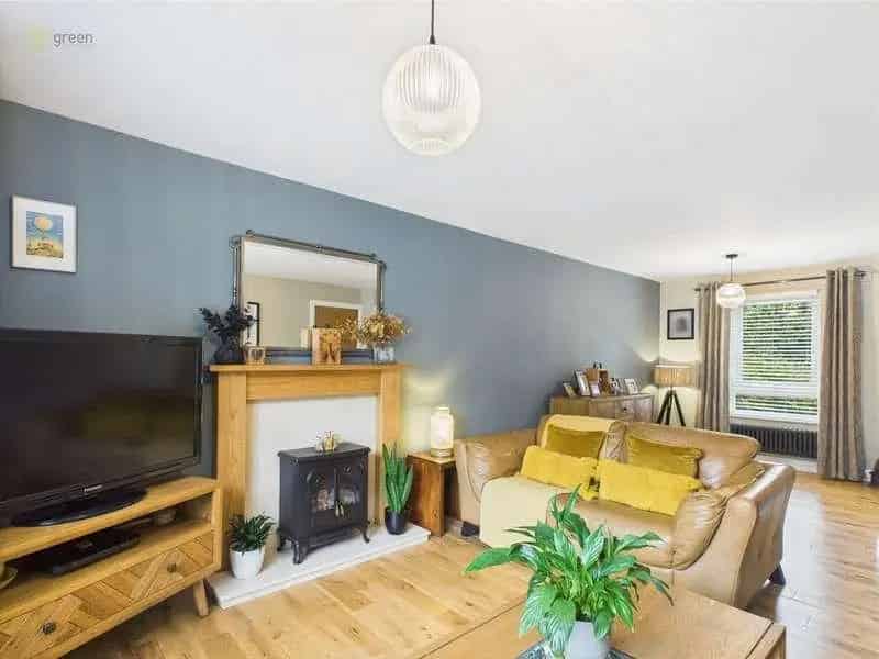 2 Bed Ground Floor Apartment For Sale