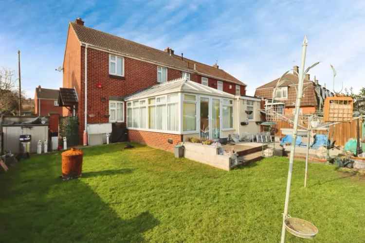 House For Sale in 824, Filton Avenue, Filton, England