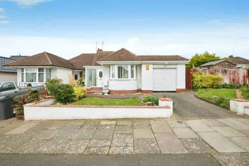 3 bedroom bungalow for sale