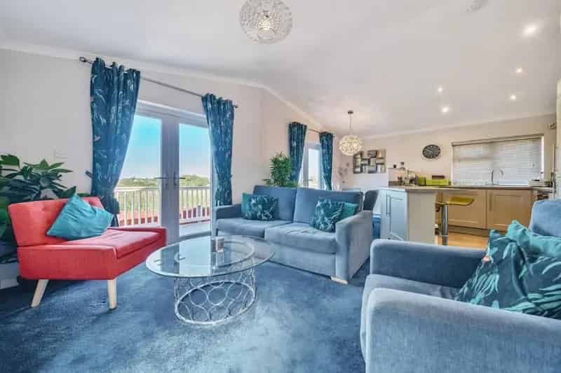 2 Bed 2 Bath Detached Park Home For Sale