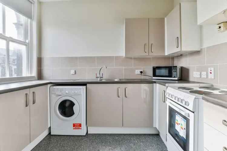 1 Bedroom Flat to Rent Scarborough Town Centre Newly Refurbished