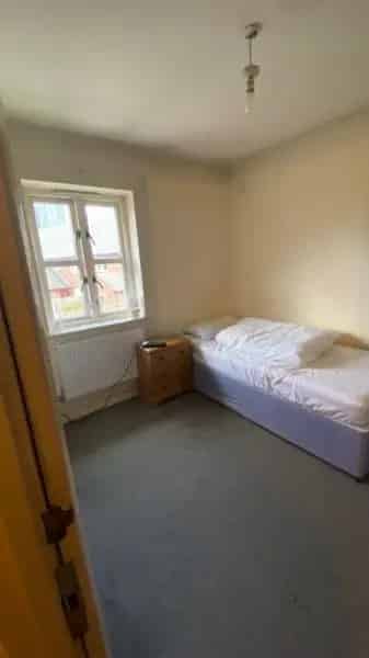 Spacious 2-Bedroom Flat near Manchester University