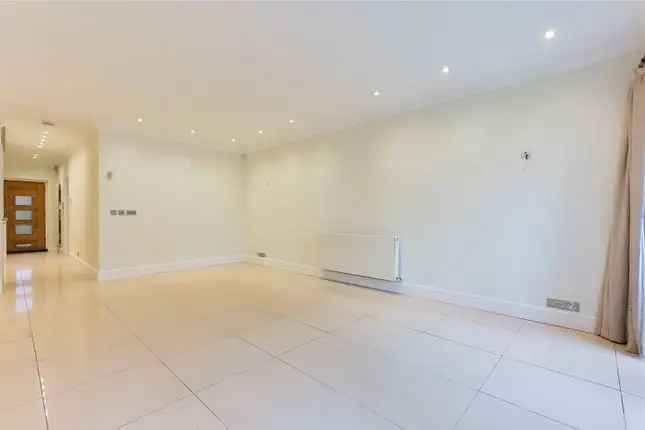 Detached house to rent in Grove End Road, London NW8