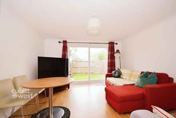 2 Bedroom Semi-Detached House to Rent Near Purley Way