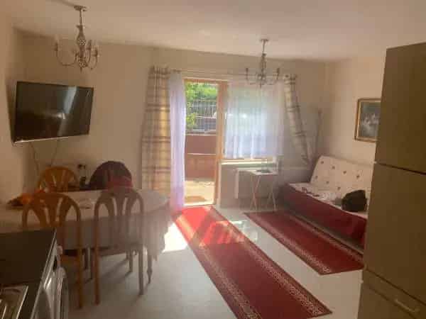 Spacious 3-Bedroom Flat Adapted for Disabled