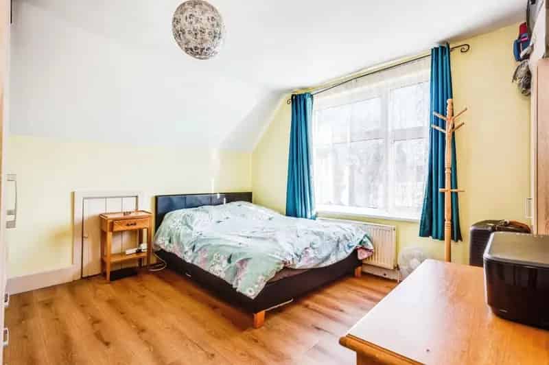 Three Bedroom House Near Headington Oxford