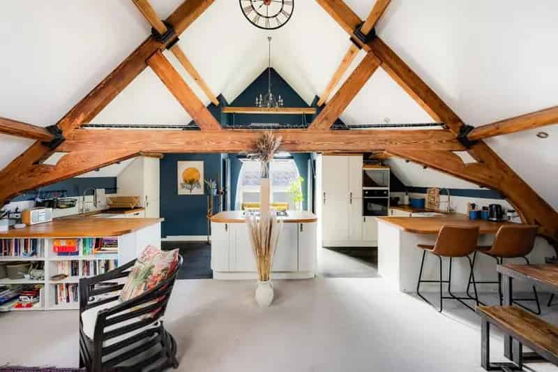 4 Bedroom Flat for Sale