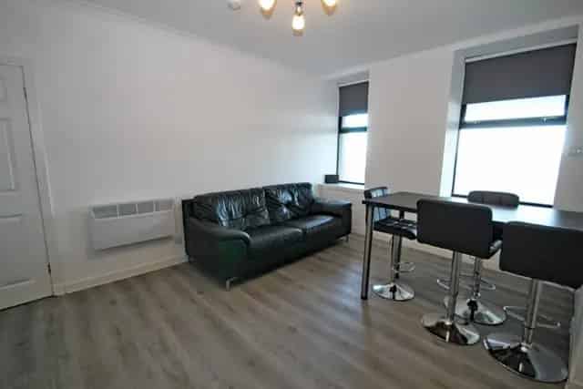 2 bedroom flat  for sale