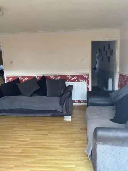 House For Rent in Epsom and Ewell, England