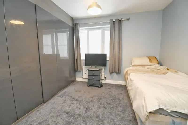 4 Bed Detached House For Sale
