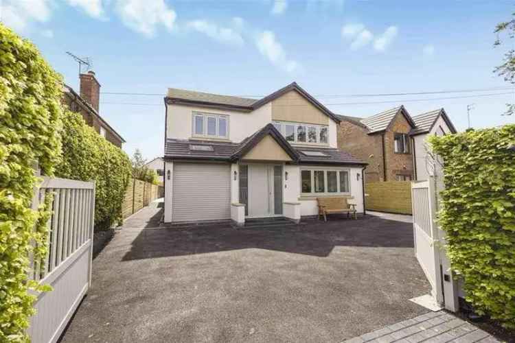 4 Bedroom Detached House for Sale in Hale Barns