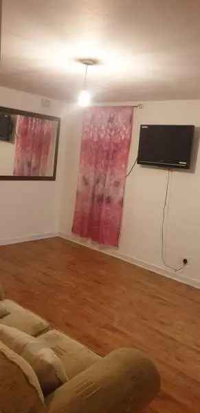 1 Bedroom Apartment Ardwick Manchester City Centre Near University Hospital