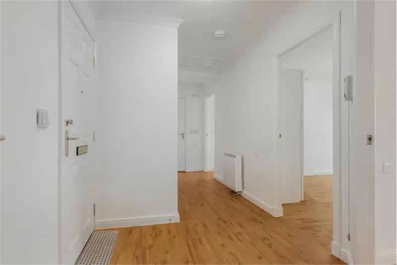 2 Bed Flat Second Floor Retirement Apartment with Residents Lounge