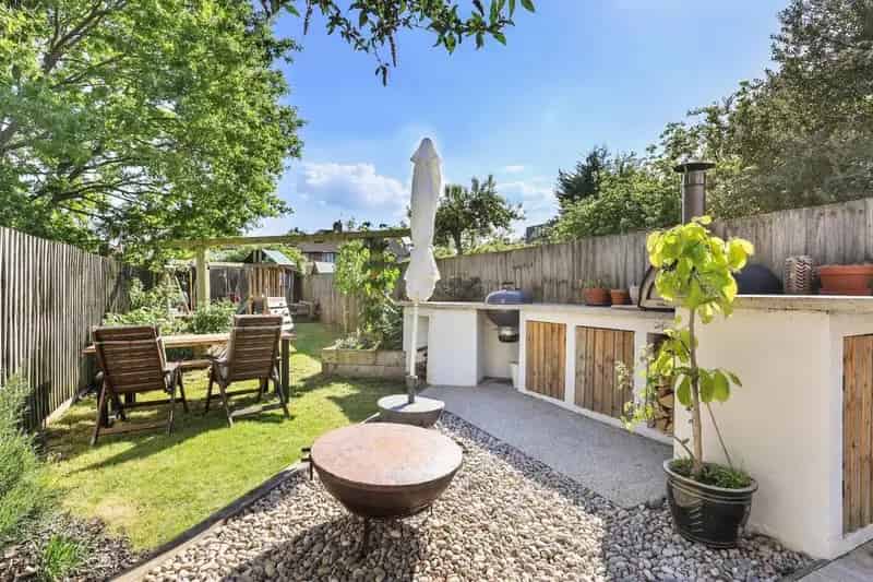 3 Bedroom Victorian Terrace House for Sale in Cambridge