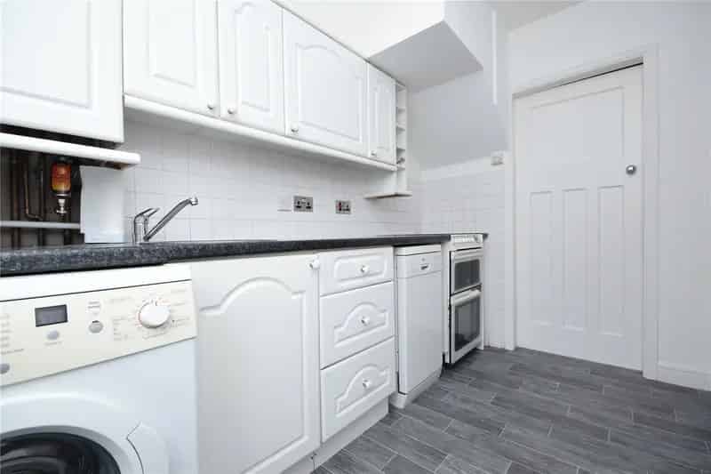 Three Bedroom End Terrace House For Sale