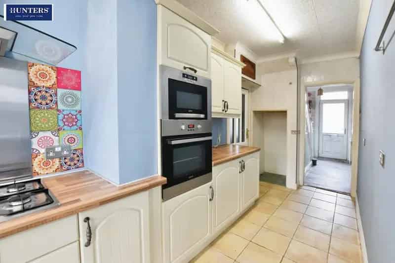3 Bedroom House For Sale Ample Parking Enclosed Garden