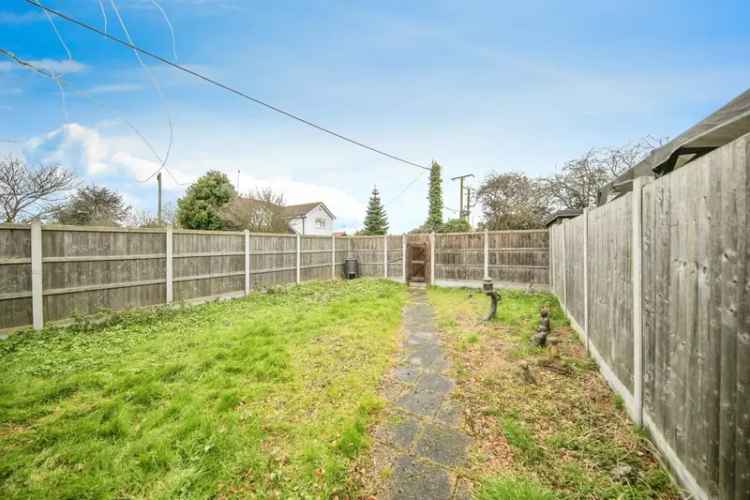 3 Bed House with Garden - Modern Kitchen and Utility Room