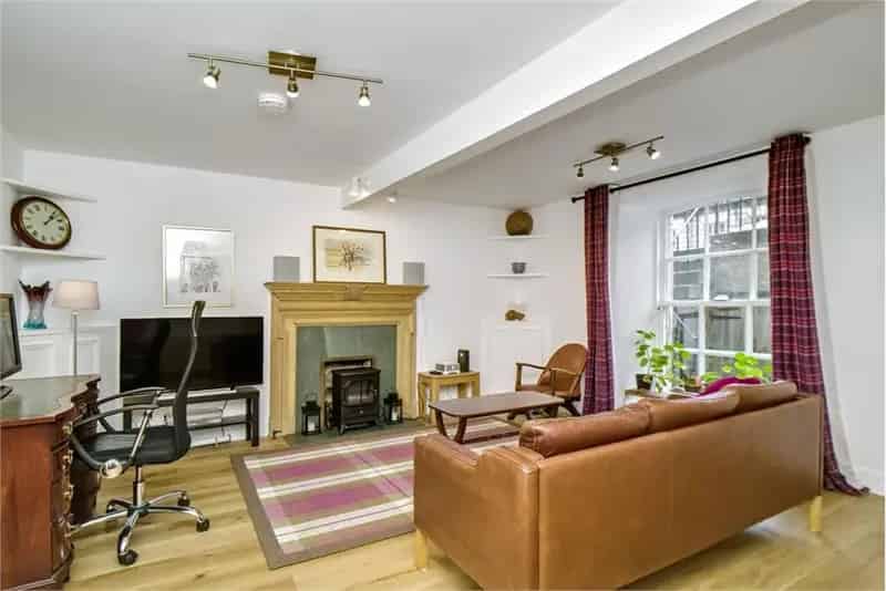 2 Bed Flat New Town Edinburgh Garden High Spec