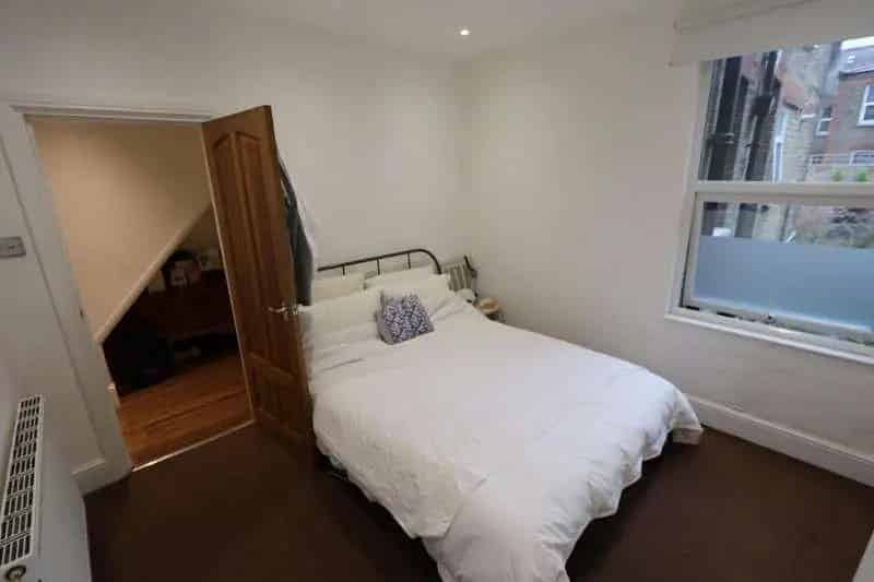 2 Bed Flat for Sale in Walthamstow E17