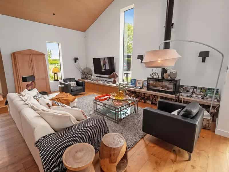 Barn Conversion for sale with 5 bedrooms, New End Road, Maxstoke