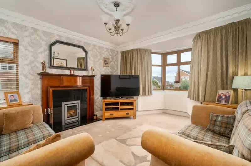 4 Bedroom Detached House for Sale Drighlington