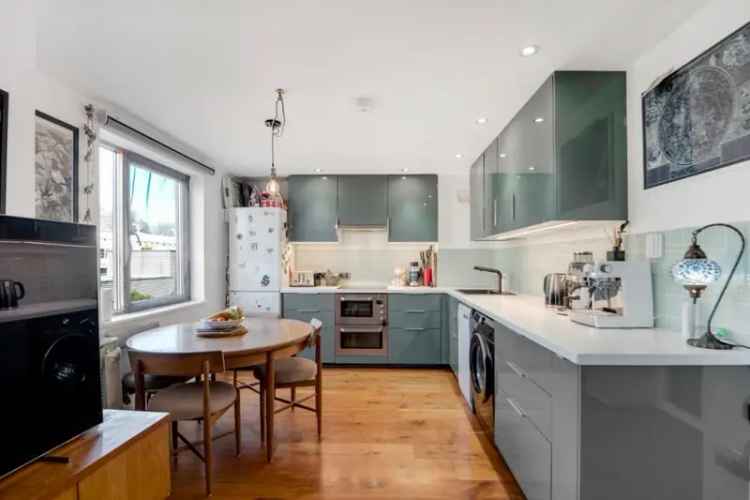 2 Bed Apartment Hoxton Zone 1 640 sq ft