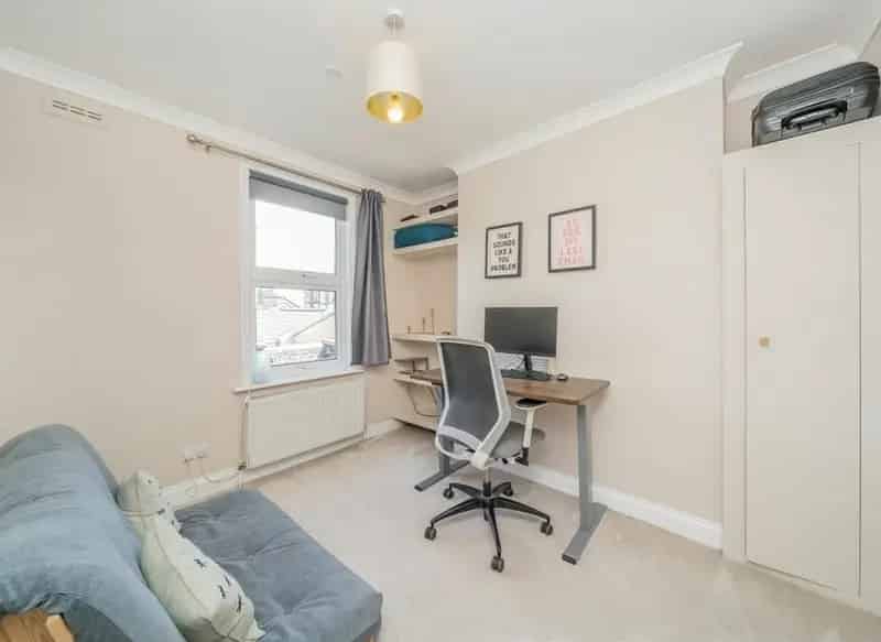 Flat For Sale , Leighton Road, London, England