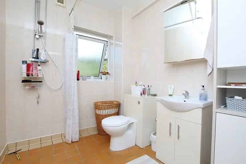 3 Bedroom Bungalow House to Rent in Whitehawk