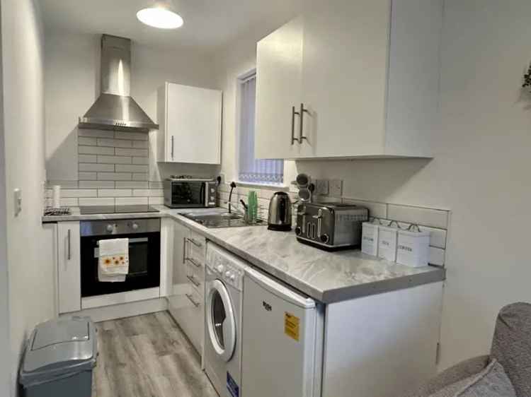 1 Bedroom Flat Aigburth Modern Apartment Near Sefton Park