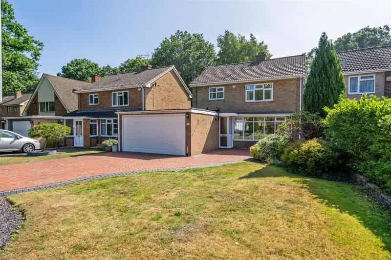 3 Bedroom Detached House for Sale in Solihull