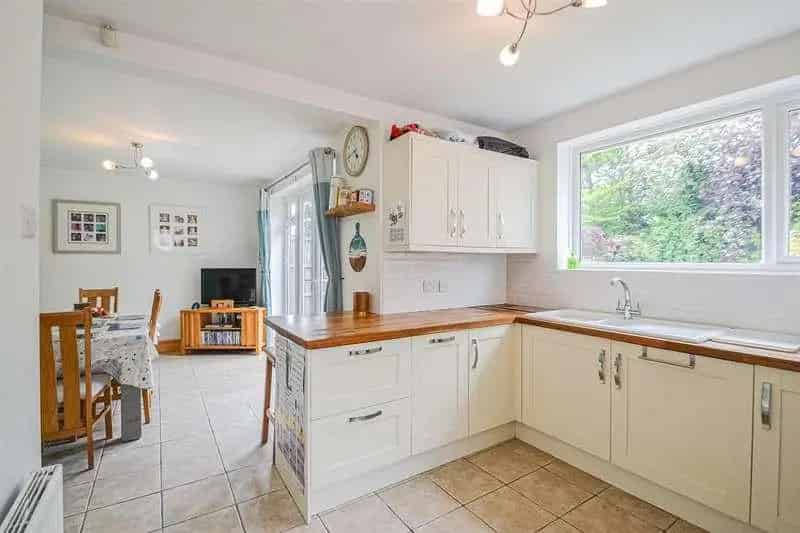 3 Bed Extended Dormer Bungalow For Sale