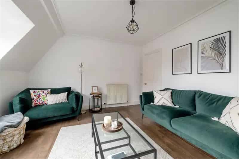 2 Bed Flat Slateford Edinburgh Move In Condition Close Amenities