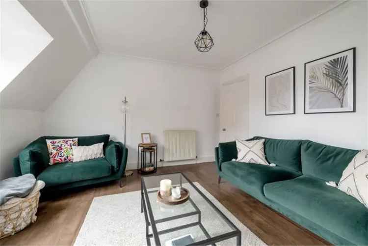 2 Bed Flat Slateford Edinburgh Move In Condition Close Amenities