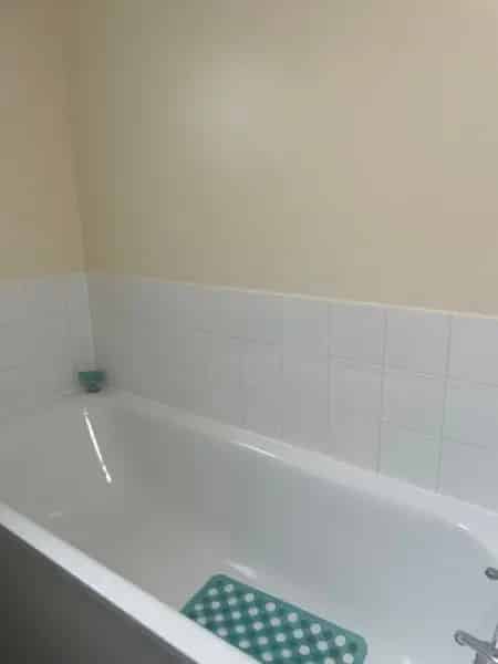 1 Bedroom Flat Fully Renovated Near Transport and Schools