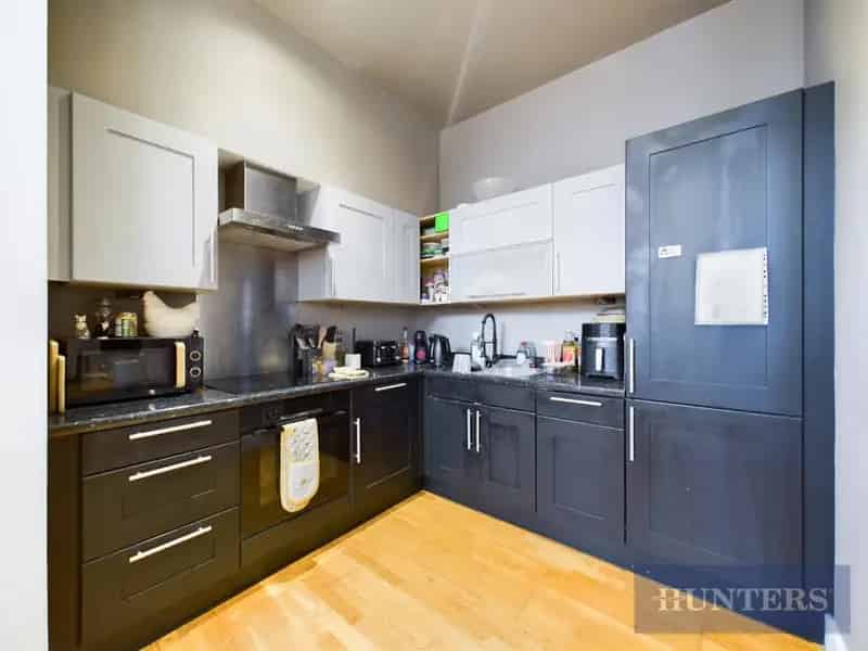 2 Bedroom Flat for Sale in Scarborough