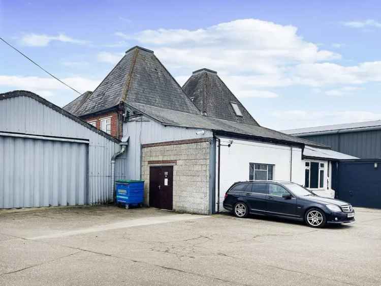 Character Office Unit in Hampshire Countryside