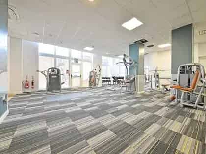 83m² Ensuite Room Birmingham 6 Bed Flat Gym Laundry