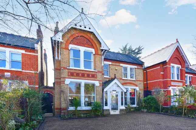 Detached Period Home near Ealing Broadway