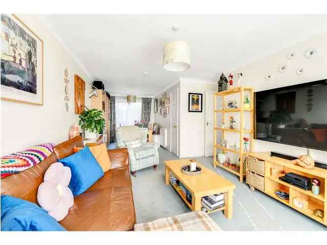 3 Bedroom Terraced House for Sale in Ayr