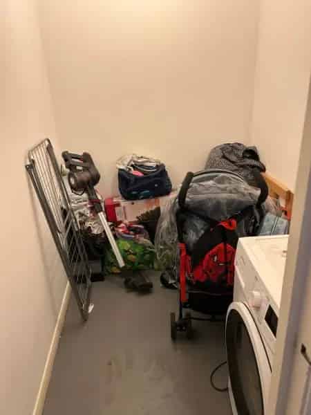 Spacious Second Floor Flat with Parking Near Parks and Town
